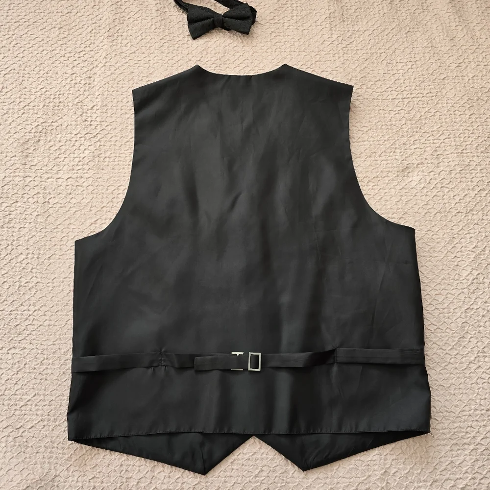 Umo Lorenzo Men's Classic Black Vest and Bow Tie Set Size S